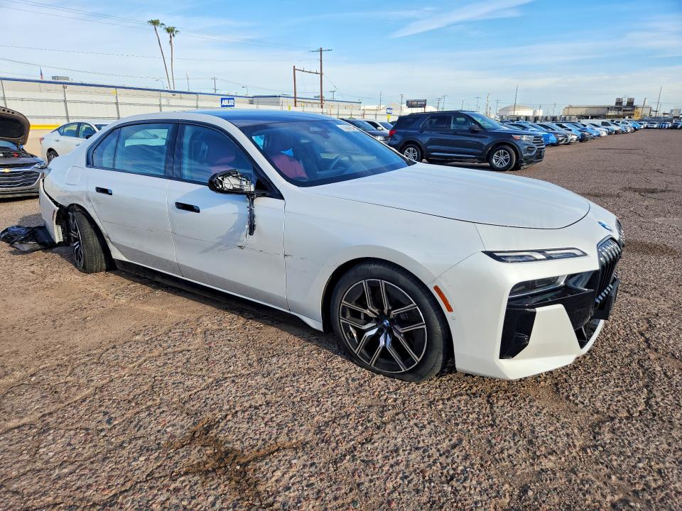 Продаж на аукціоні авто 2026 Bmw 740, vin: WBA23EH05TCX83401, номер лоту: 69615576