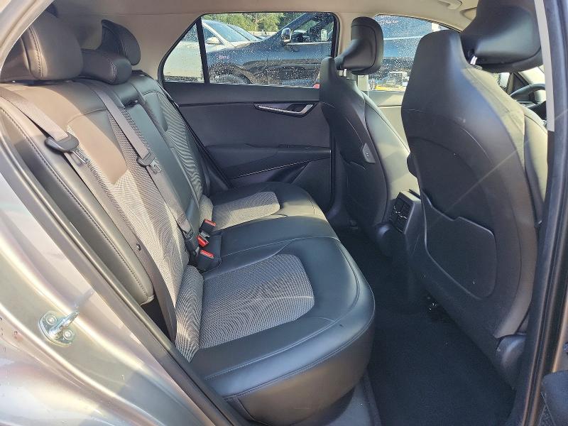 69038036 :رقم المزاد ، KNDCR3L1XP5045954 vin ، 2023 Kia Niro مزاد بيع