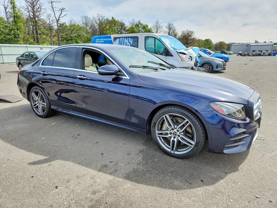 Продажа на аукционе авто 2019 Mercedes-benz E, vin: WDDZF6JB1KA527492, номер лота: 70099726
