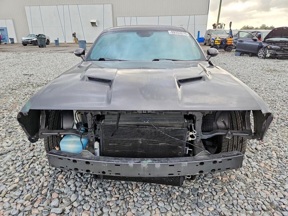 69353276 :رقم المزاد ، 2C3CDZBT5FH910779 vin ، 2015 Dodge Challenger مزاد بيع