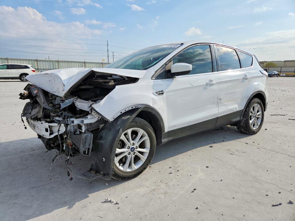 2017 Ford Escape მანქანა იყიდება აუქციონზე, vin: 1FMCU0GD6HUC24240, აუქციონის ნომერი: 67834846