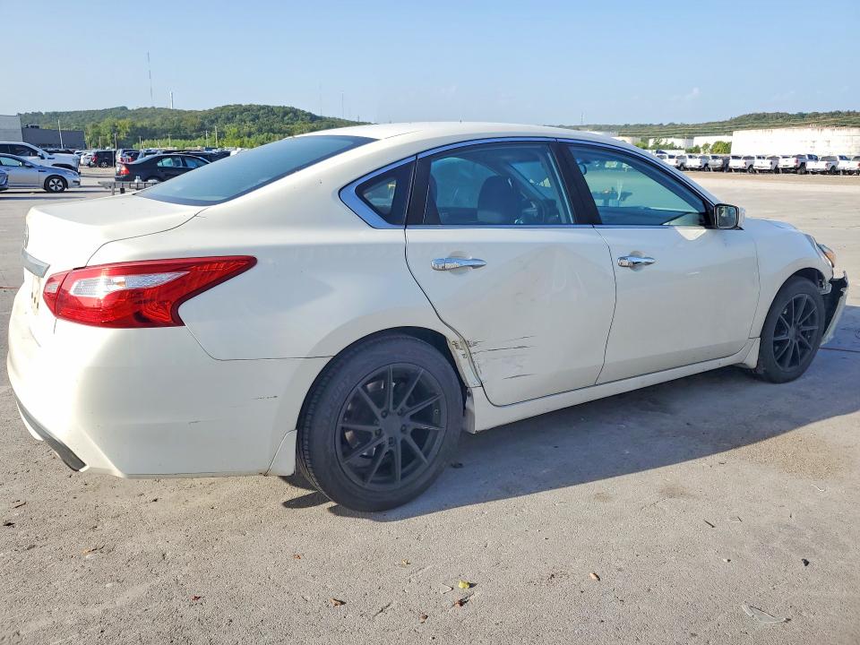 Aukcja sprzedaży 2017 Nissan Altima, vin: 1N4AL3AP1HC487637, numer aukcji: 68270706