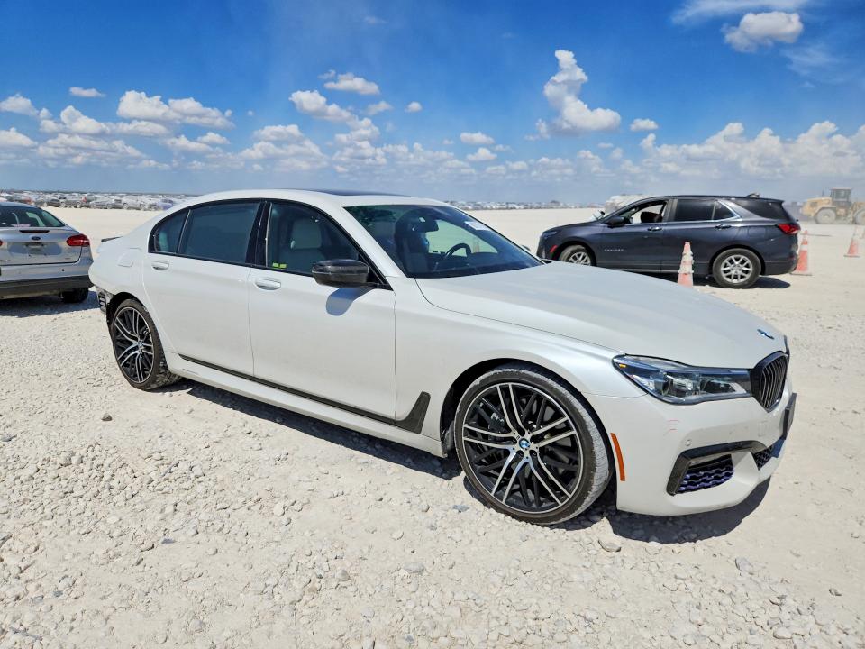 Продаж на аукціоні авто 2018 Bmw 750, vin: WBA7F0C58JGM23452, номер лоту: 69757136