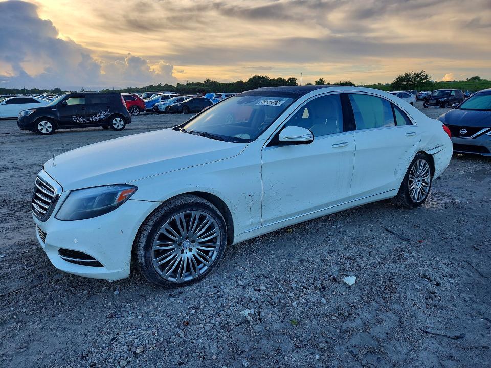 70142636 :رقم المزاد ، WDDUG8CBXFA195266 vin ، 2015 Mercedes-benz S مزاد بيع