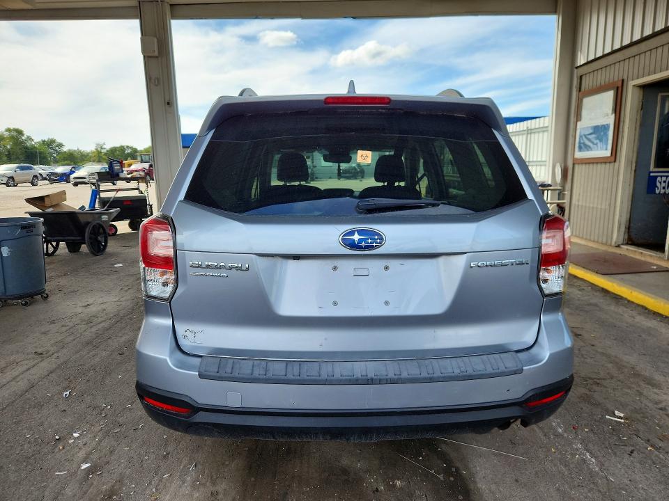 Продаж на аукціоні авто 2018 Subaru Forester, vin: JF2SJAEC5JH403782, номер лоту: 68887096