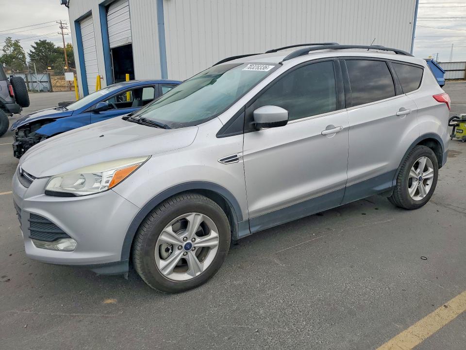 70328336 :رقم المزاد ، 1FMCU9G9XFUC29082 vin ، 2015 Ford Escape مزاد بيع