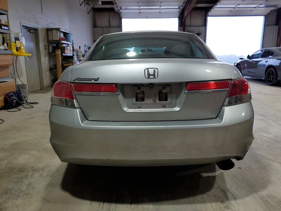 Продаж на аукціоні авто 2011 Honda Accord, vin: 1HGCP2F43BA100946, номер лоту: 70820026