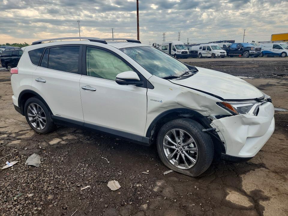 67239436 :رقم المزاد ، JTMDJREV0JD182879 vin ، 2018 Toyota Rav4 Hv مزاد بيع