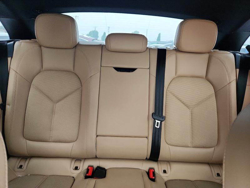 70514236 :رقم المزاد ، WP1AA2A55PLB11240 vin ، 2023 Porsche Macan مزاد بيع