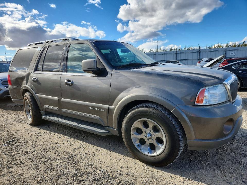 Продажа на аукционе авто 2003 Lincoln Navigator, vin: 5LMFU28R63LJ48811, номер лота: 70217126