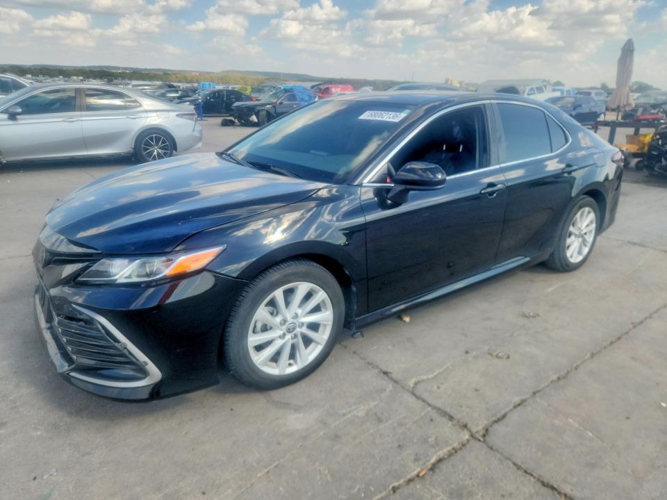 68062136 :رقم المزاد ، 4T1C11AK2PU082294 vin ، 2023 Toyota Camry مزاد بيع