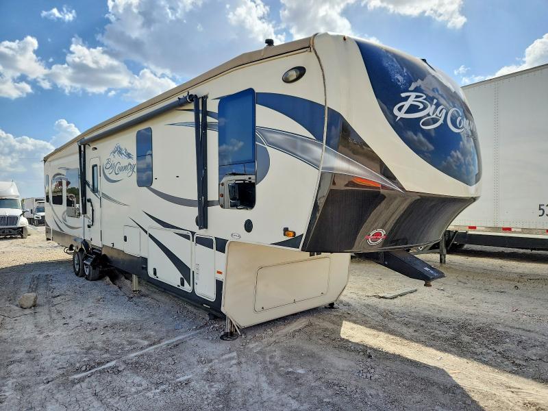 67274516 :رقم المزاد ، 5SFBG4427HE326512 vin ، 2017 Heartland Rv Big Countr مزاد بيع