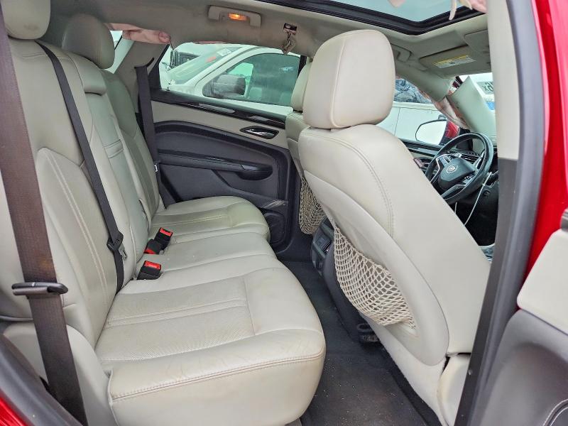 68393776 :رقم المزاد ، 3GYFNCE32FS586048 vin ، 2015 Cadillac Srx مزاد بيع