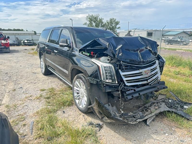 2017 Cadillac Escalade მანქანა იყიდება აუქციონზე, vin: 1GYS3KKJ0HR317733, აუქციონის ნომერი: 69404876