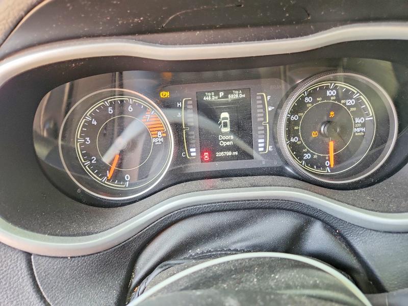 67436736 :رقم المزاد ، 1C4PJLLX0JD524989 vin ، 2018 Jeep Cherokee مزاد بيع
