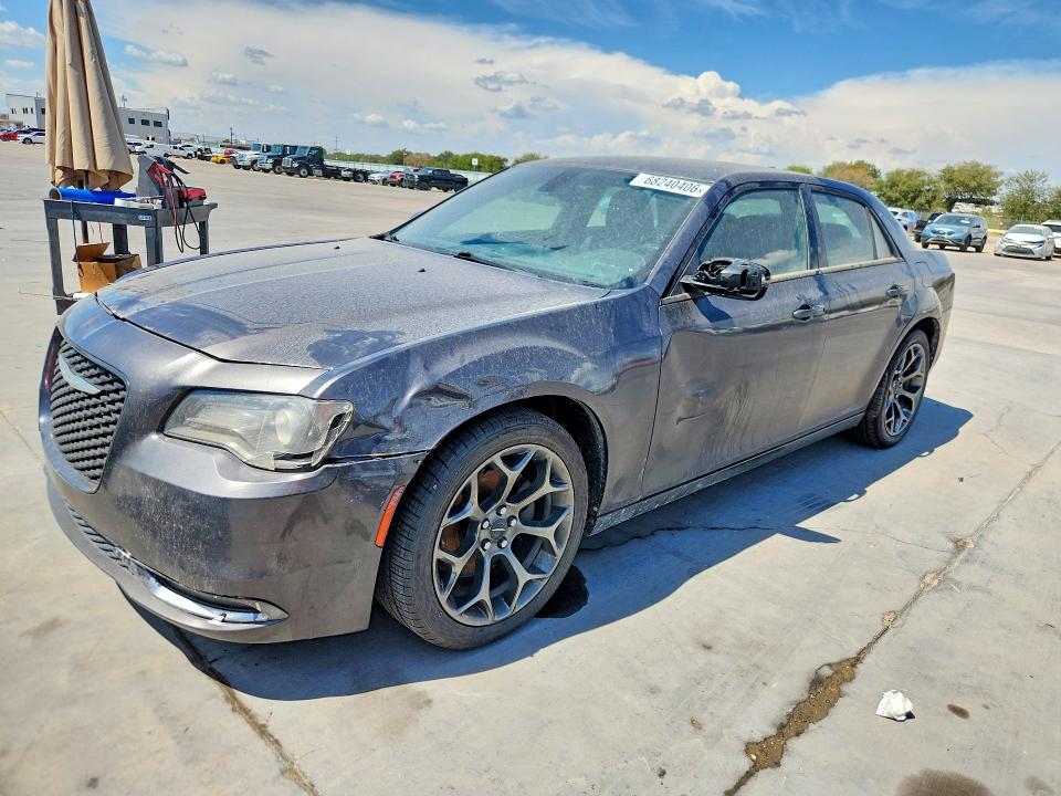 68240406 :رقم المزاد ، 2C3CCABG9GH175619 vin ، 2016 Chrysler 300 مزاد بيع