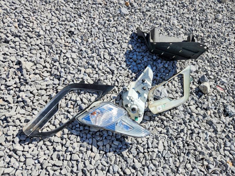 70442916 :رقم المزاد ، MAJ3S2GE4MC443198 vin ، 2021 Ford Ecosport مزاد بيع
