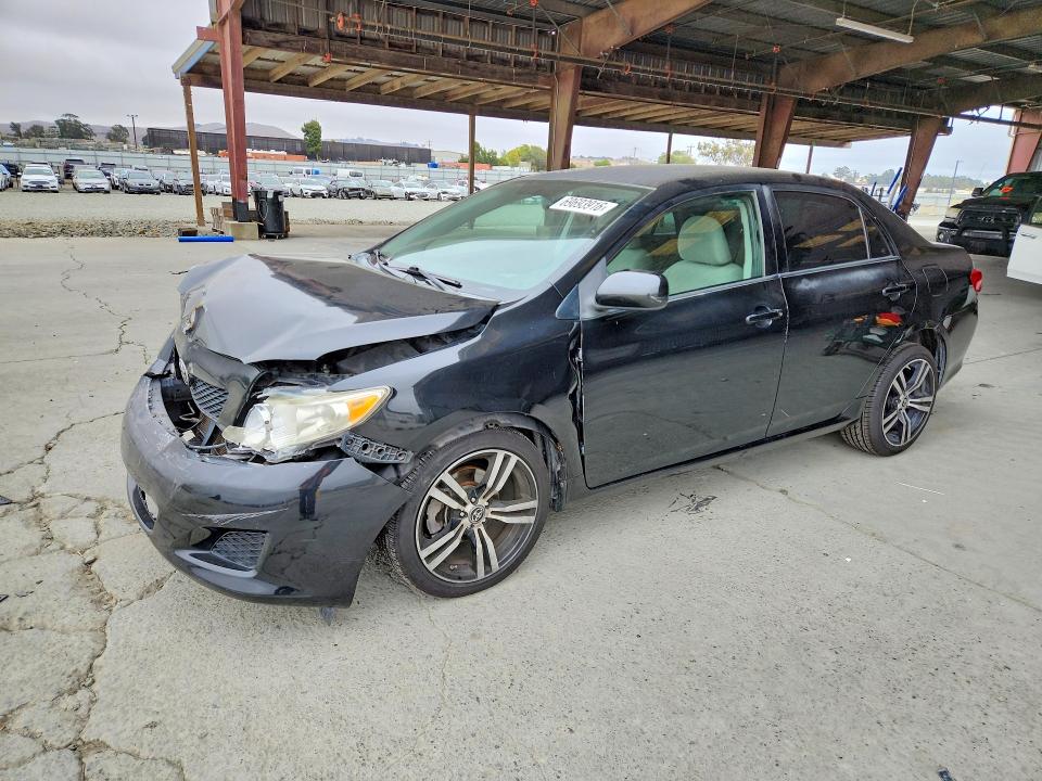 69693916 :رقم المزاد ، 1NXBU40E09Z015860 vin ، 2009 Toyota Corolla مزاد بيع