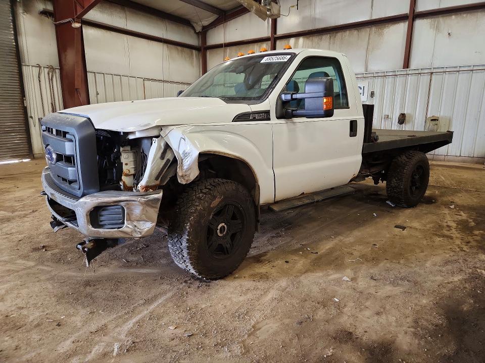 69525686 :رقم المزاد ، 1FTRF3B60FEB38853 vin ، 2015 Ford F350 مزاد بيع