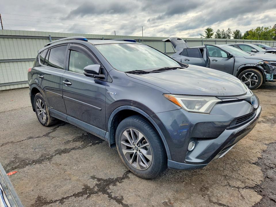 Продаж на аукціоні авто 2017 Toyota Rav4 Hybrid, vin: JTMRJREV1HD144559, номер лоту: 70747846