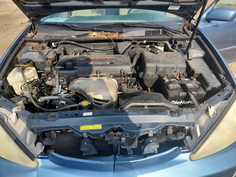 67699006 :رقم المزاد ، 4T1BE30K74U808692 vin ، 2004 Toyota Camry مزاد بيع