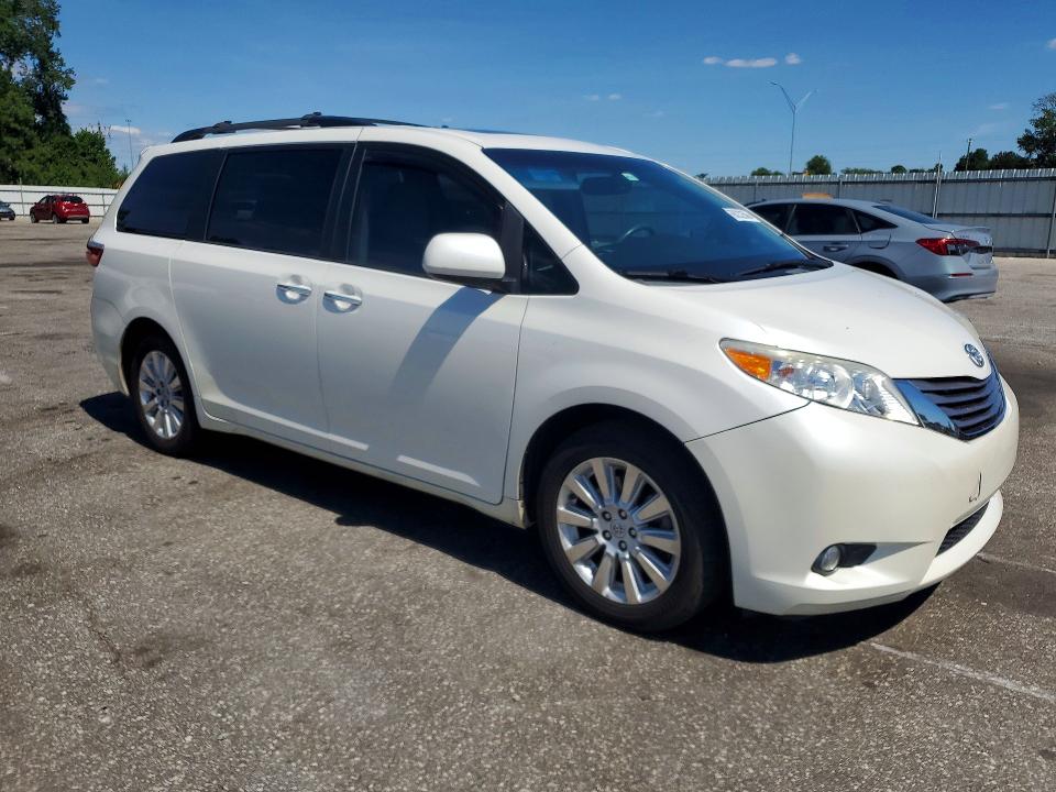 Продажа на аукционе авто 2015 Toyota Sienna, vin: 5TDDK3DC6FS109747, номер лота: 68232566