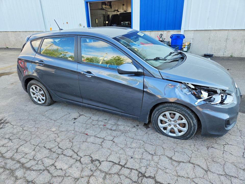 65472046 :رقم المزاد ، KMHCT5AE9CU002804 vin ، 2012 Hyundai Accent مزاد بيع