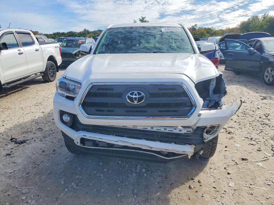 2017 Toyota Tacoma მანქანა იყიდება აუქციონზე, vin: 5TFSZ5ANXHX076513, აუქციონის ნომერი: 69606606