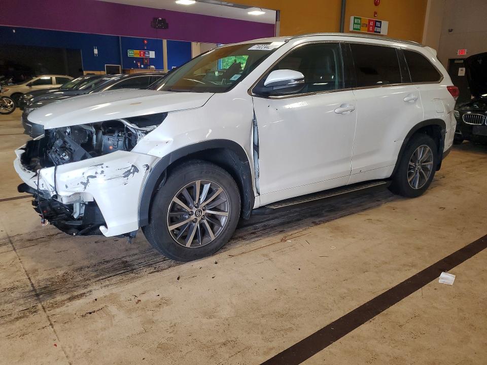 Aukcja sprzedaży 2017 Toyota Highlander, vin: 5TDJZRFH9HS477031, numer aukcji: 71022446