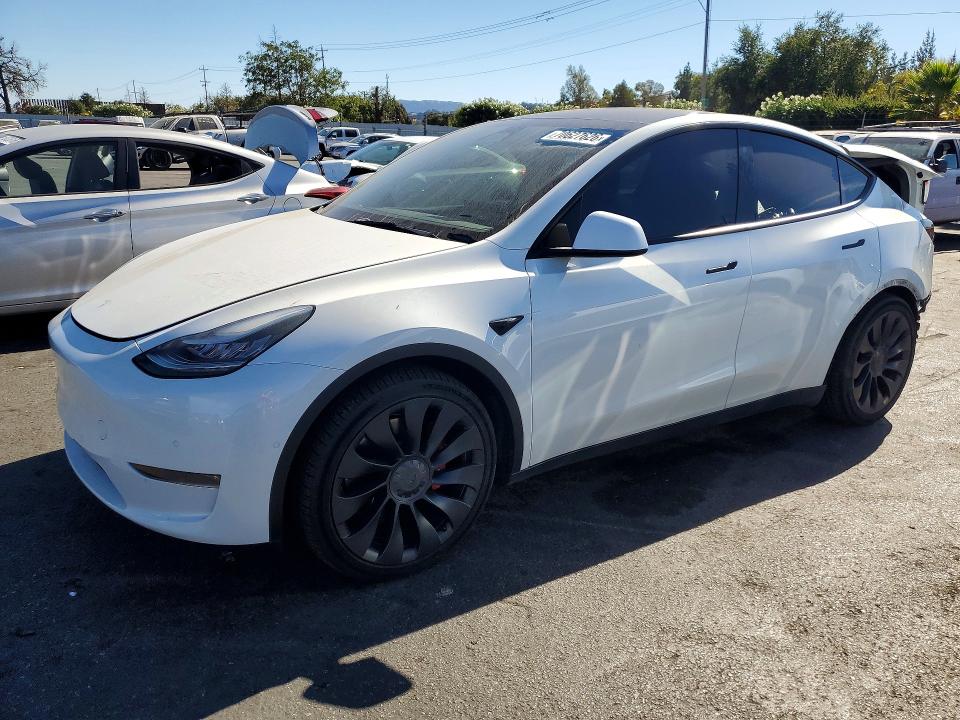 2020 Tesla Model Y მანქანა იყიდება აუქციონზე, vin: 5YJYGDEF1LF033694, აუქციონის ნომერი: 70627626