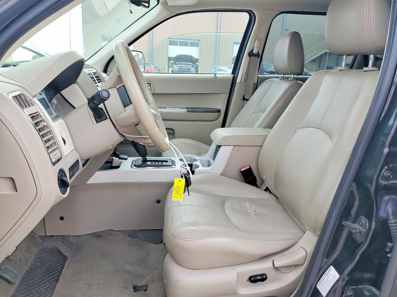 70478306 :رقم المزاد ، 4M2CU29HX8KJ33817 vin ، 2008 Mercury Mariner مزاد بيع