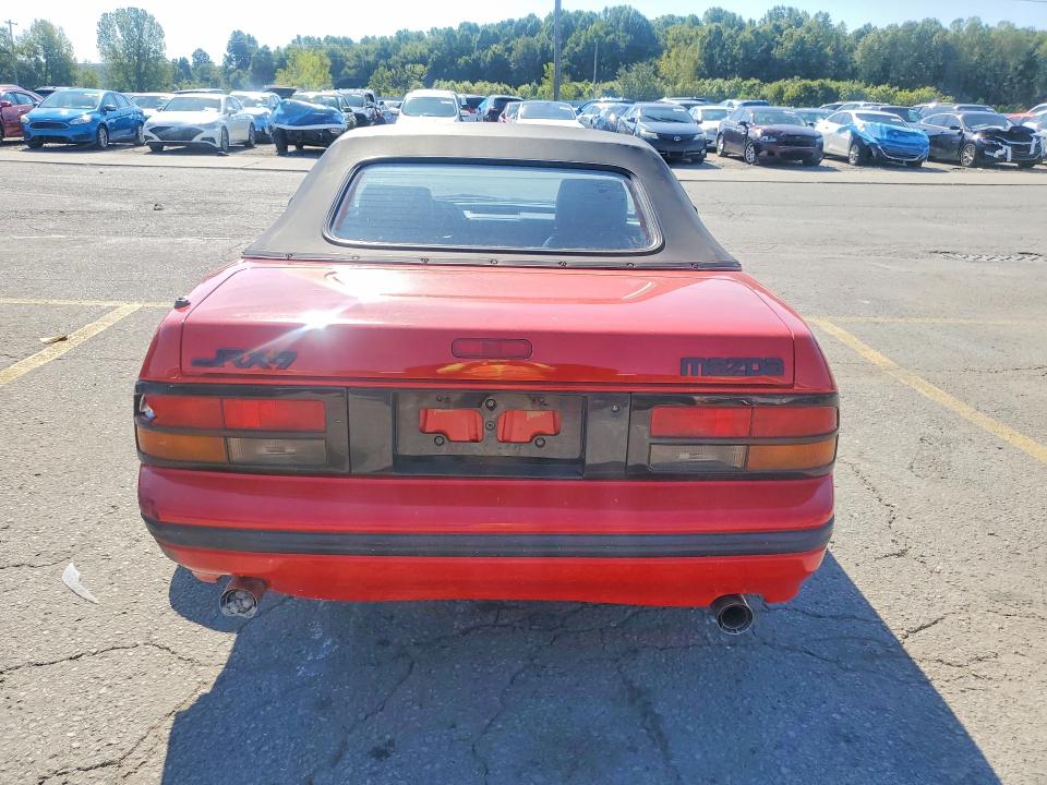 1988 Mazda Rx7 მანქანა იყიდება აუქციონზე, vin: JM1FC3511J0104745, აუქციონის ნომერი: 68935106