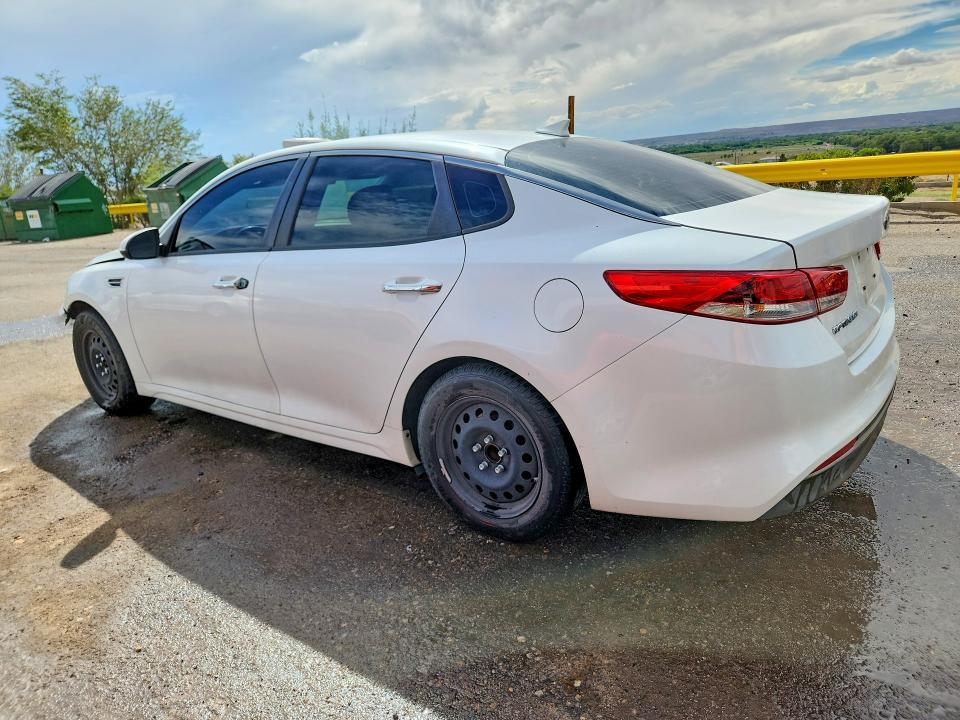 Продаж на аукціоні авто 2016 Kia Optima, vin: KNAGT4L32G5072993, номер лоту: 64704396