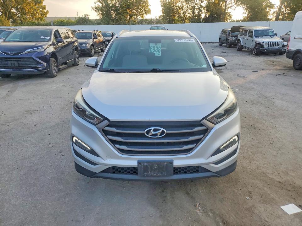 2016 Hyundai Tucson მანქანა იყიდება აუქციონზე, vin: KM8J33A42GU092466, აუქციონის ნომერი: 68850356