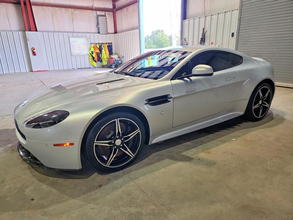 67997876 :رقم المزاد ، SCFEKBDL4GGC20568 vin ، 2016 Aston Martin V8 مزاد بيع