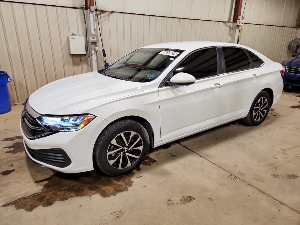 2022 Volkswagen Jetta მანქანა იყიდება აუქციონზე, vin: 3VWCM7BU2NM011450, აუქციონის ნომერი: 67933906