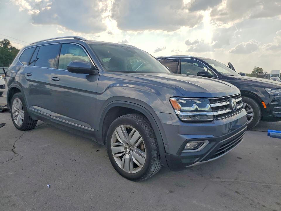 2018 Volkswagen Atlas მანქანა იყიდება აუქციონზე, vin: 1V2NR2CA0JC571403, აუქციონის ნომერი: 68010926