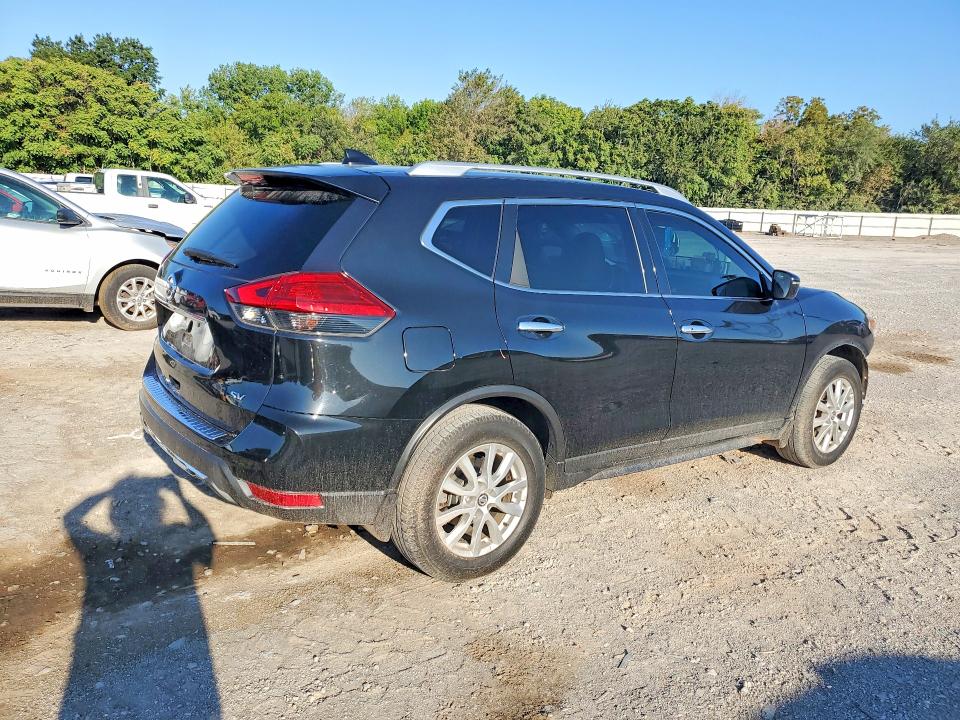 Продажа на аукционе авто 2017 Nissan Rogue, vin: KNMAT2MT7HP596593, номер лота: 68797046