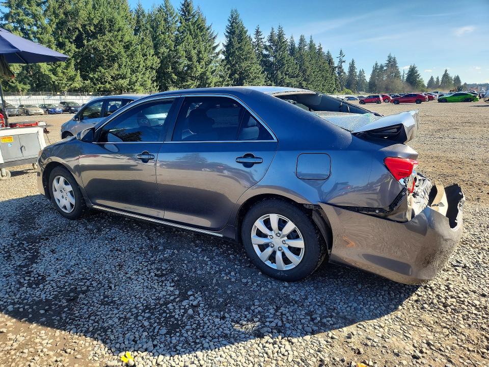 2014 Toyota Camry მანქანა იყიდება აუქციონზე, vin: 4T4BF1FK1ER384748, აუქციონის ნომერი: 70909816
