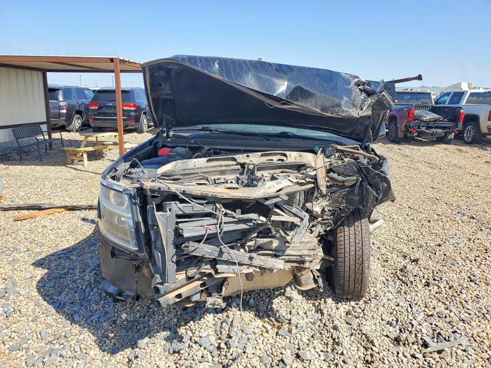 68044646 :رقم المزاد ، 1GNLCDKCXKR175977 vin ، 2019 Chevrolet Tahoe مزاد بيع