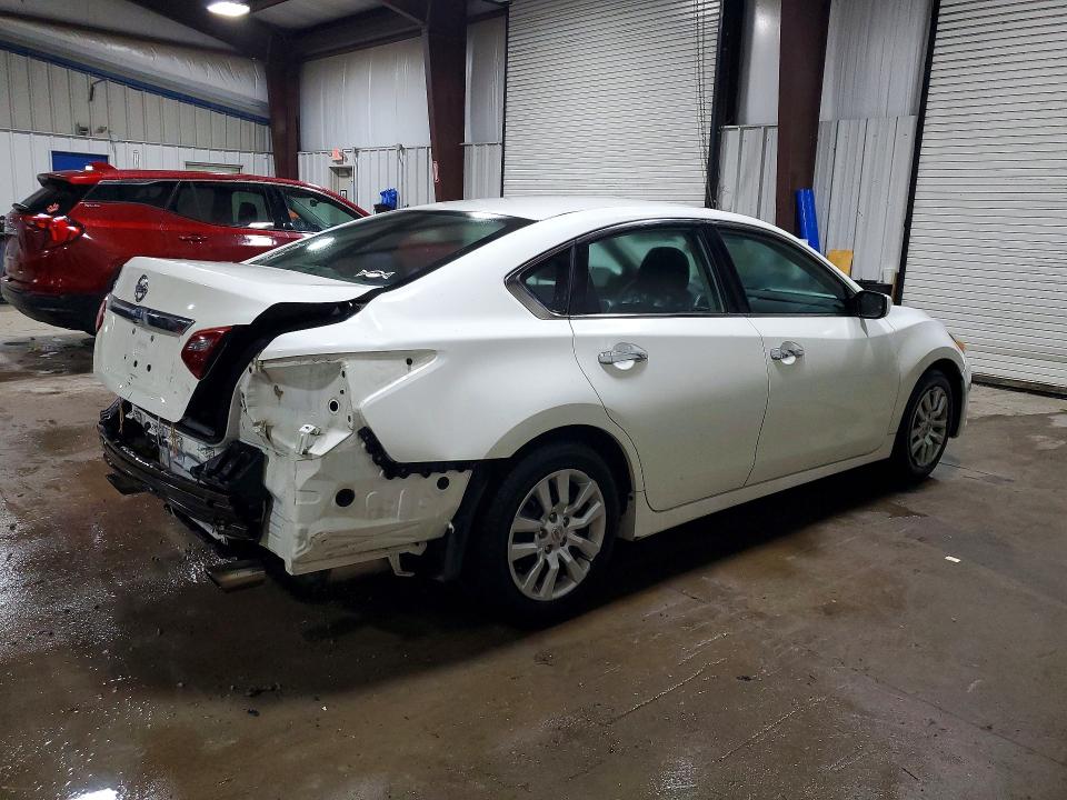 Продаж на аукціоні авто 2018 Nissan Altima, vin: 1N4AL3AP3JC159688, номер лоту: 69112466
