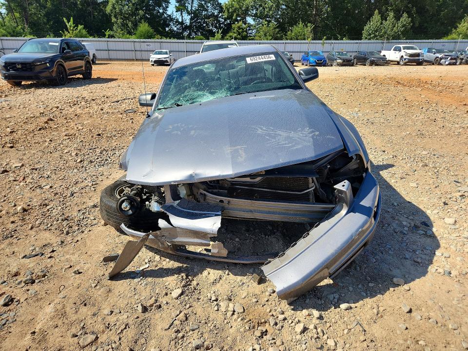 2006 Ford Mustang მანქანა იყიდება აუქციონზე, vin: 1ZVFT80NX65127679, აუქციონის ნომერი: 69244456
