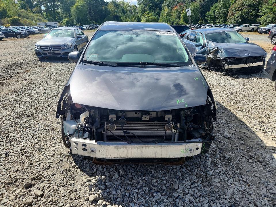 69537446 :رقم المزاد ، JTDZN3EU1GJ053235 vin ، 2016 Toyota Prius V مزاد بيع