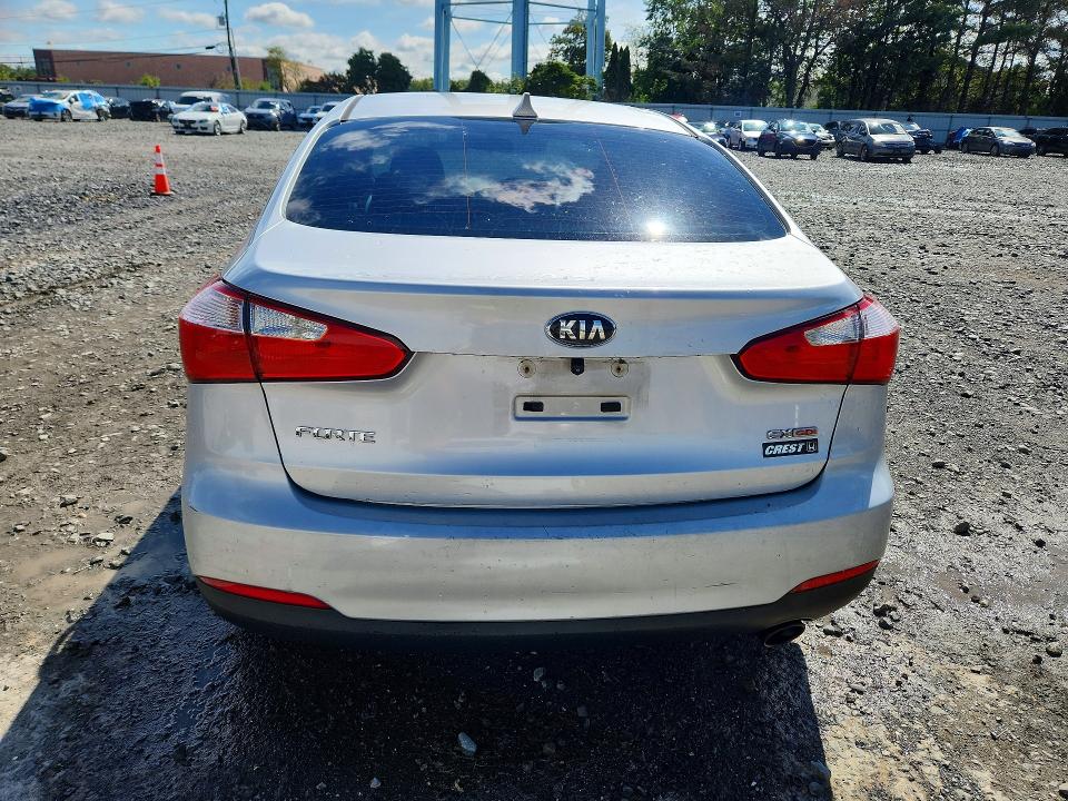 69751426 :رقم المزاد ، KNAFX4A85F5335135 vin ، 2015 Kia Forte مزاد بيع