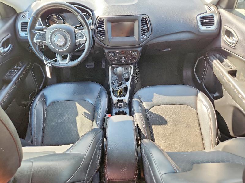 68416596 :رقم المزاد ، 3C4NJDBB4JT103726 vin ، 2018 Jeep Compass مزاد بيع