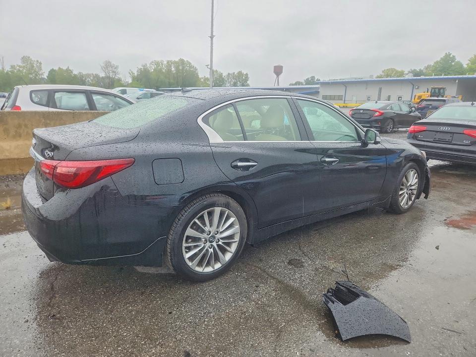 2018 Infiniti Q50 მანქანა იყიდება აუქციონზე, vin: JN1EV7AR3JM611909, აუქციონის ნომერი: 68647256