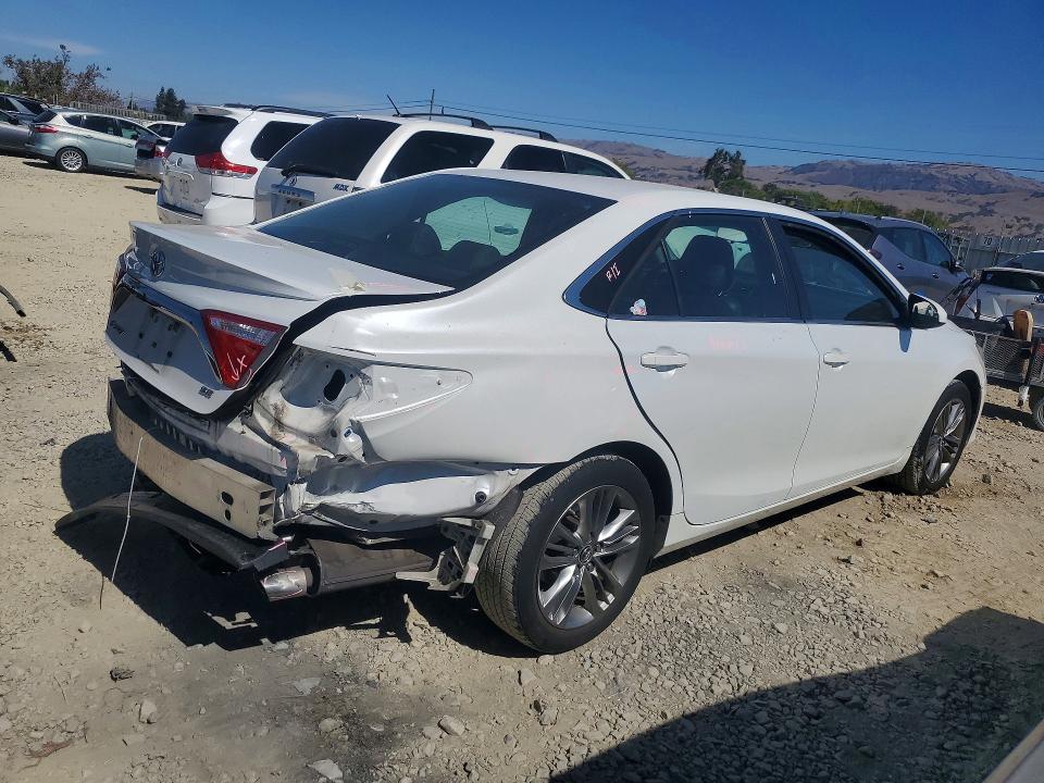 2015 Toyota Camry მანქანა იყიდება აუქციონზე, vin: 4T1BF1FK9FU083608, აუქციონის ნომერი: 70287626