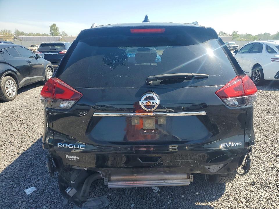 2018 Nissan Rogue მანქანა იყიდება აუქციონზე, vin: JN8AT2MV3JW305721, აუქციონის ნომერი: 68757826