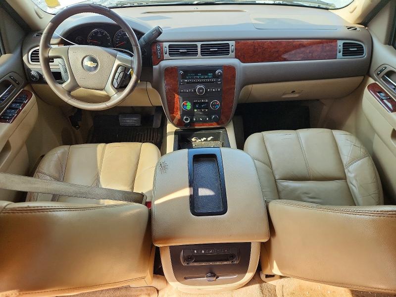 2014 Chevrolet Suburban მანქანა იყიდება აუქციონზე, vin: 1GNSCJE02ER205361, აუქციონის ნომერი: 70169336