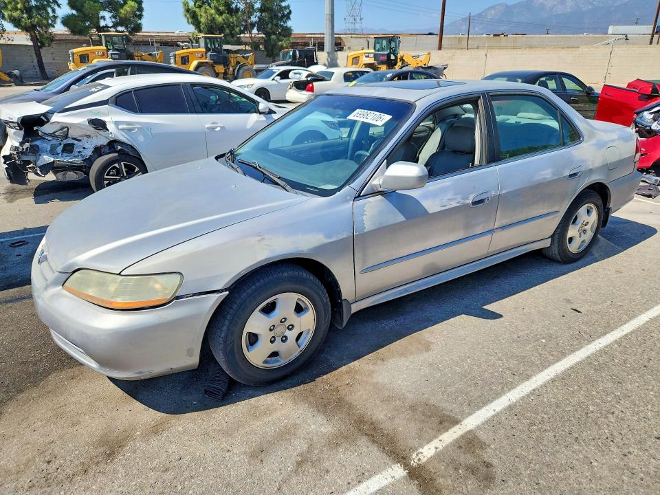 69982106 :رقم المزاد ، 1HGCG16591A012789 vin ، 2001 Honda Accord مزاد بيع